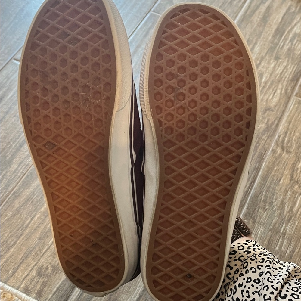 Vans Women’s Maroon Burgundy Slip-On Croc Shoes - Size 7.5 | Cush and Comfy - Picture 4 of 10